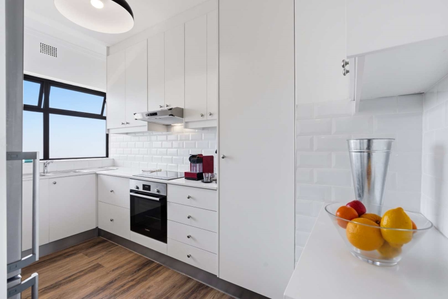 2 Bedroom Property for Sale in Sea Point Western Cape